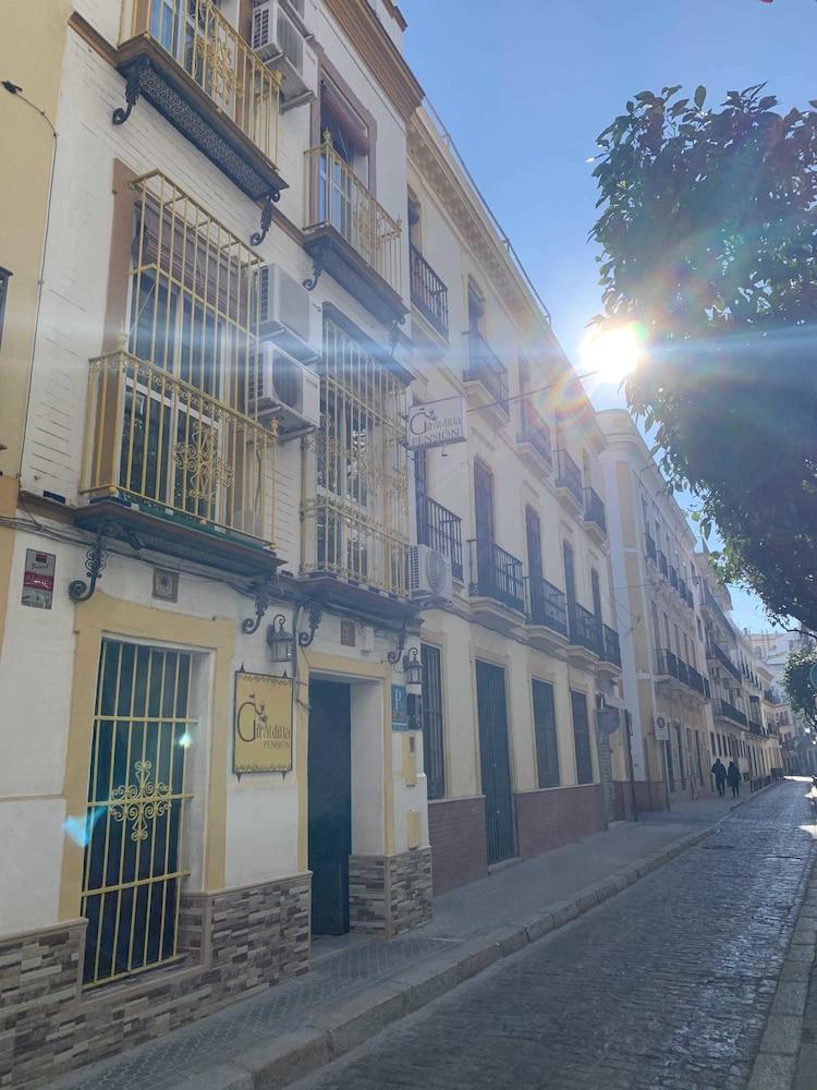 Pension Giraldilla Sevilla Dış mekan fotoğraf